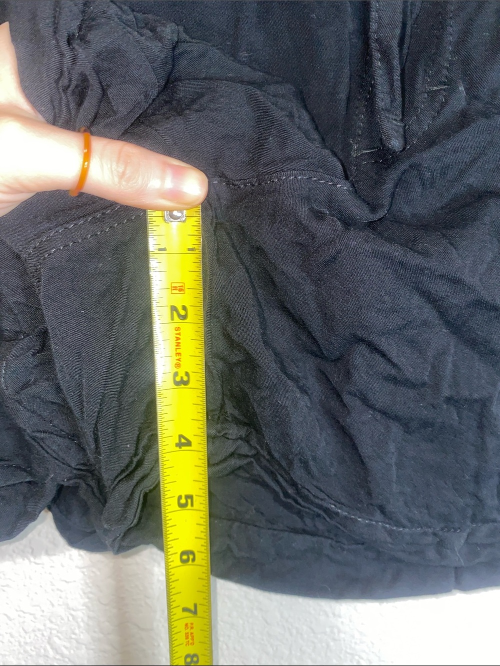🪼Gloria Vanderbilt black shorts with tie! - Picture 4 of 8